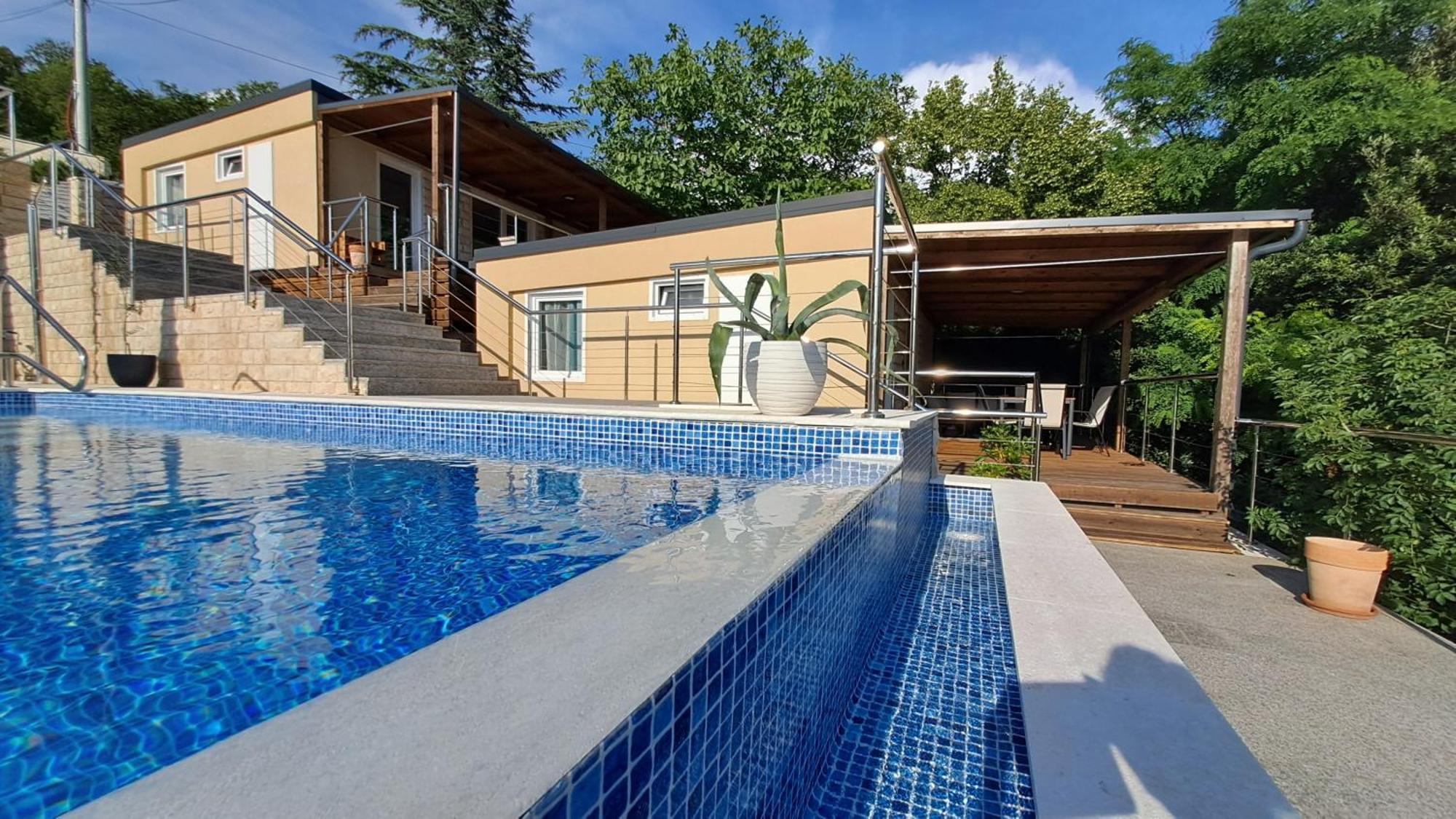 Boora Glamp Experience & Heated Infinity Pool Hotel Сен Екстериор снимка