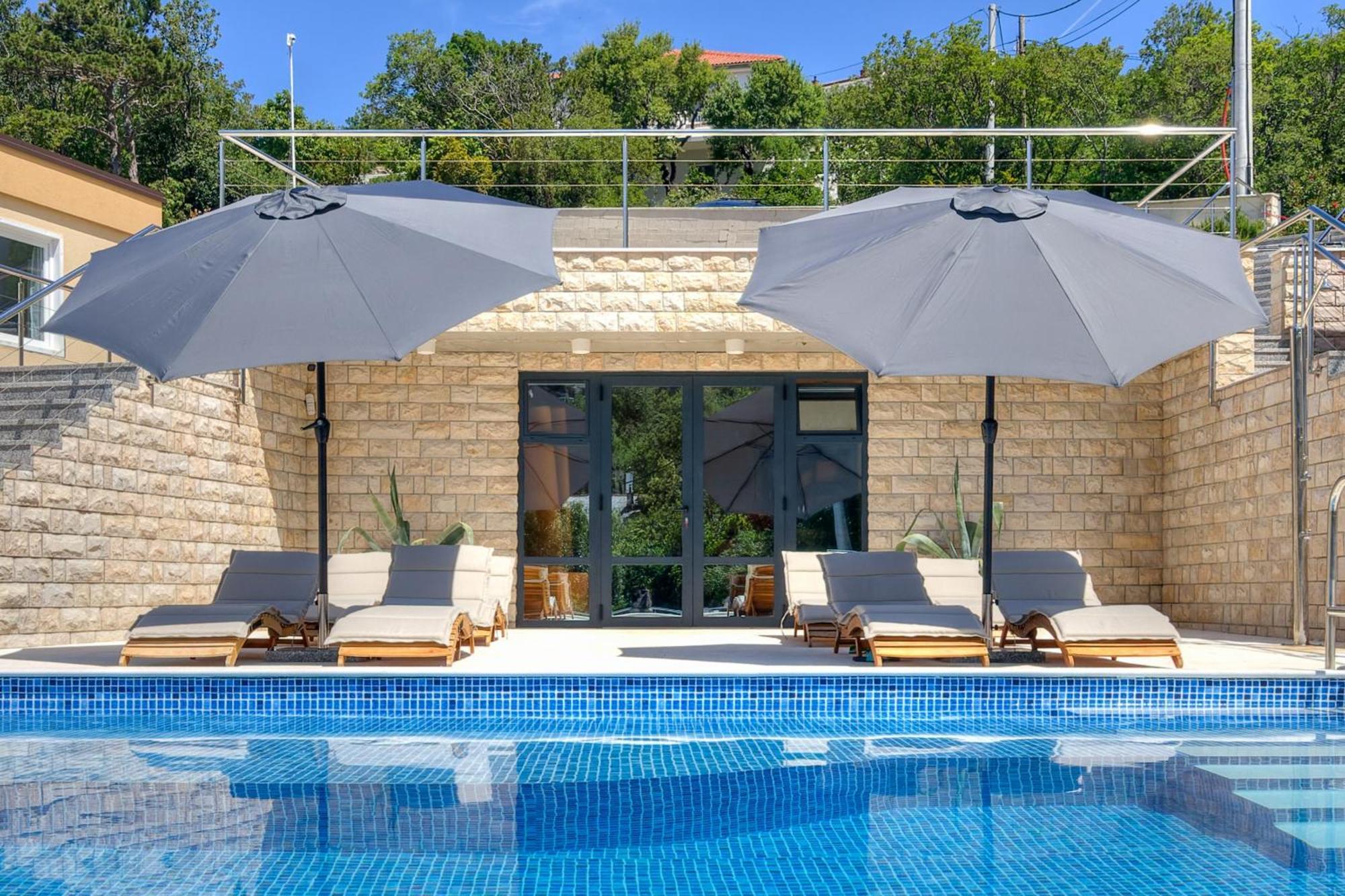 Boora Glamp Experience & Heated Infinity Pool Hotel Сен Екстериор снимка